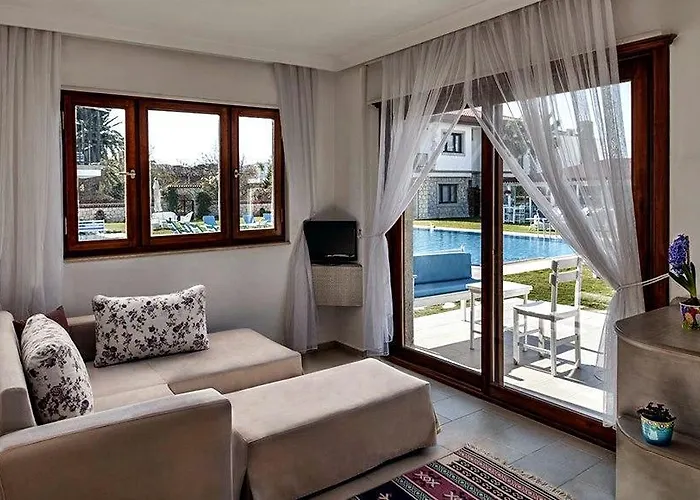 Mara Bahce Gæstehus Alaçatı